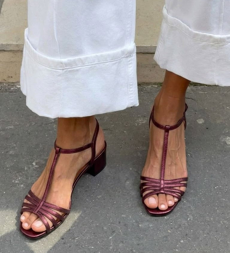 Allegra | Zlatožlté sandále každodennej elegancie