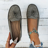 Nadine - Klasické loafers s detailom z frufru