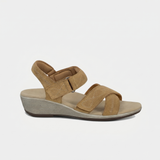 Holly – Teplá elegancia v jemnej taupe