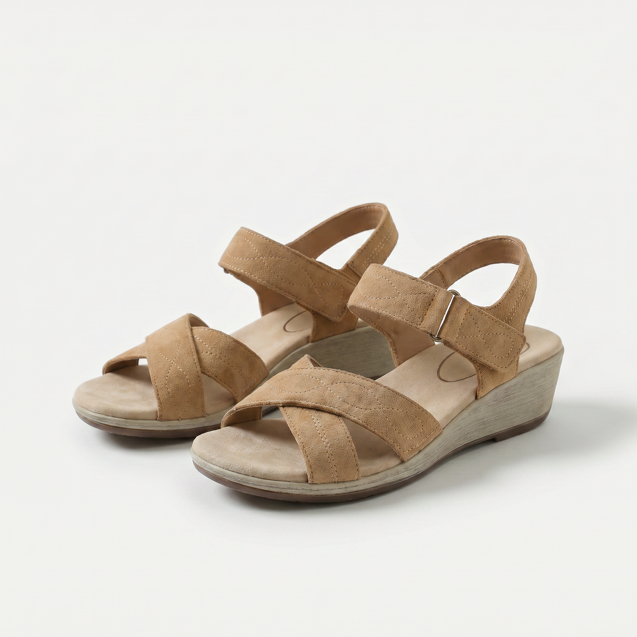 Holly – Teplá elegancia v jemnej taupe